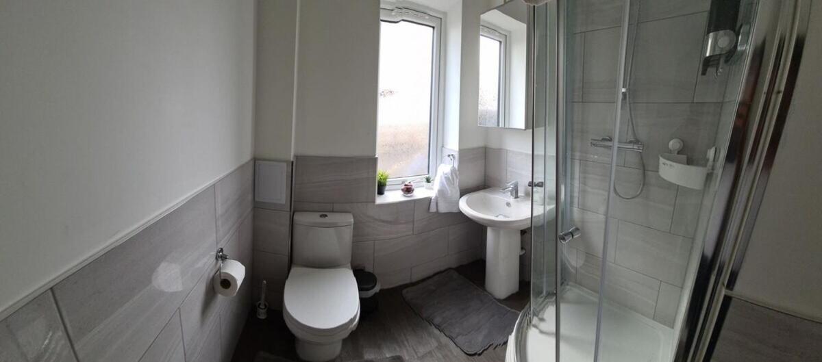 Sav Nottingham Road - 1 Bed Flat Apartment *